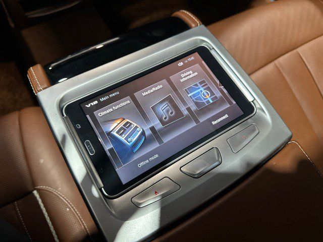 Used 2019 BMW M760i xDrive w/ Luxury Rear Seating Package AWD/4WD image 55