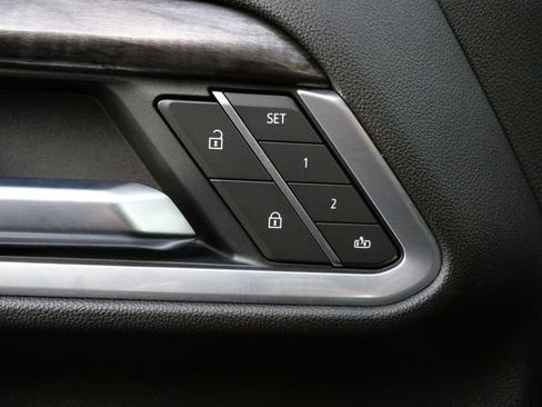 Used 2025 Chevrolet Silverado 2500 LTZ w/ LTZ Premium Package image 19