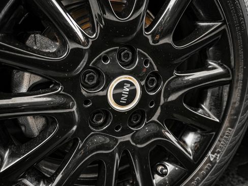 Used 2023 MINI Cooper SE image 8