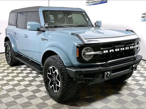 Used 2022 Ford Bronco Outer Banks AWD/4WD image 3