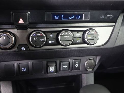 Used 2023 Toyota Tacoma TRD Off-Road AWD/4WD image 45
