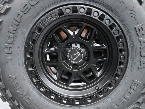 New 2025 Jeep Gladiator Sport image 31