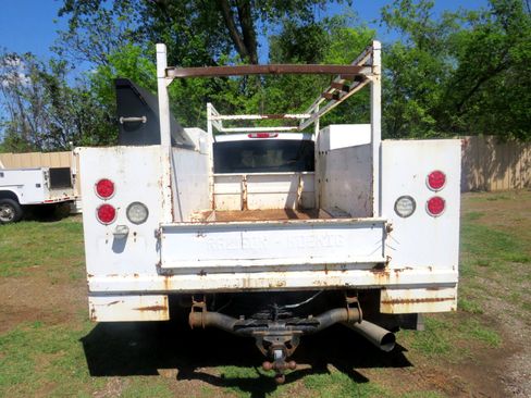 Used 2013 Chevrolet Silverado 3500 LT image 6