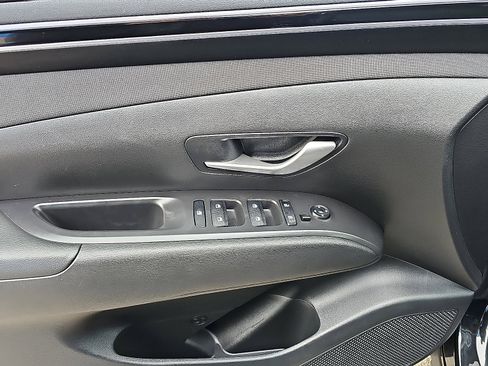 Used 2023 Hyundai Tucson SEL w/ Convenience Package image 13