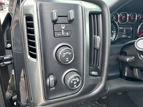 Used 2018 Chevrolet Silverado 1500 LT w/ All Star Edition AWD/4WD image 14