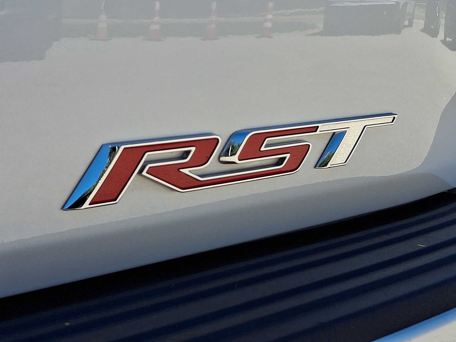 Used 2025 Chevrolet Suburban RST AWD/4WD image 38