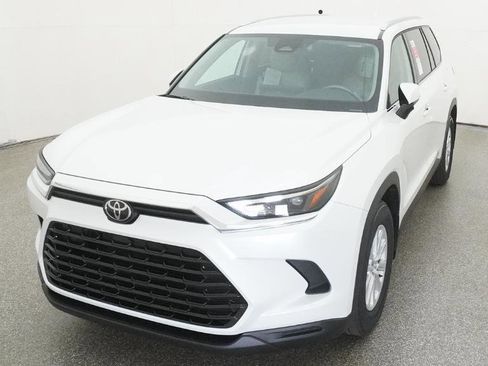 New 2026 Toyota Grand Highlander FWD image 40