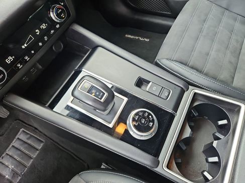 Used 2023 Mitsubishi Outlander SE image 21