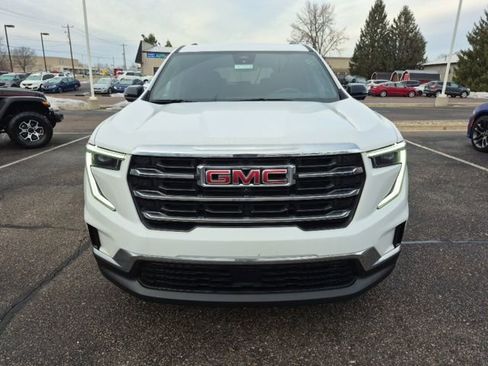 Used 2025 GMC Acadia Elevation image 7