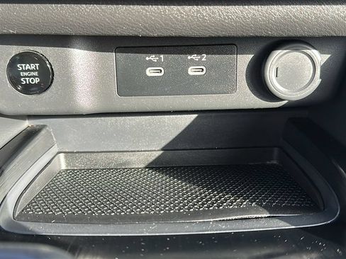 Used 2025 Nissan Rogue SV FWD image 26