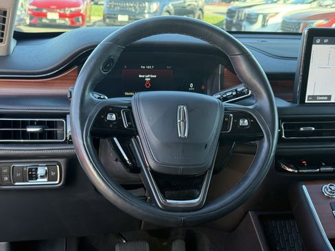 Used 2023 Lincoln Aviator Grand Touring w/ Elements Package Plus image 25