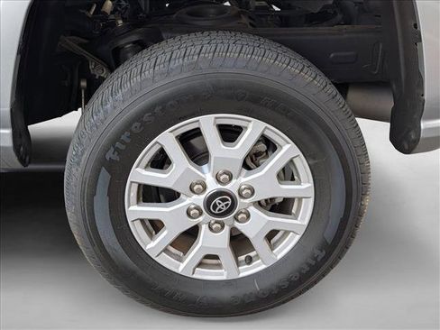 Used 2024 Toyota Tacoma SR5 AWD/4WD image 29