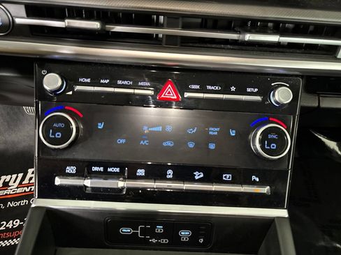 Used 2025 Hyundai Santa Fe XRT AWD/4WD image 21