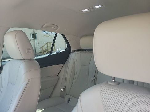 Used 2021 Buick Envision Essence FWD image 41