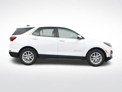 Used 2024 Chevrolet Equinox LT image 4