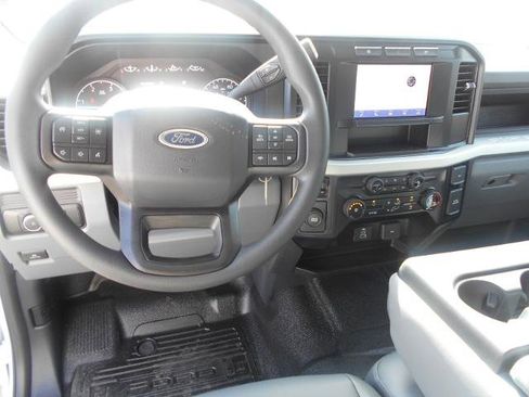 Used 2024 Ford F550 2WD SuperCab Super Duty image 17