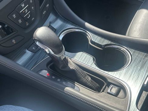 Used 2019 Buick Envision Essence image 24