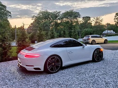 Used 2017 Porsche 911 Carrera 4S AWD/4WD image 7