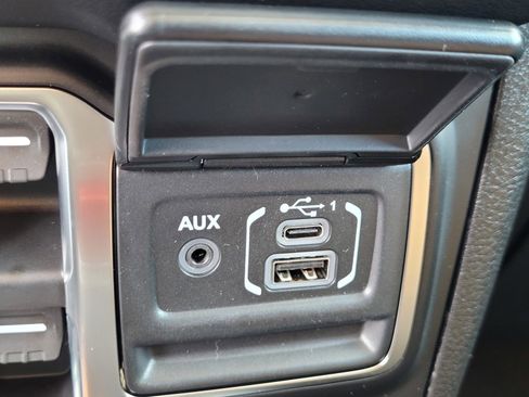 New 2026 Jeep Gladiator Mojave AWD/4WD image 18