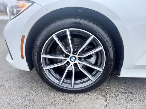 Used 2022 BMW 330i xDrive Sedan w/ Premium Package image 3