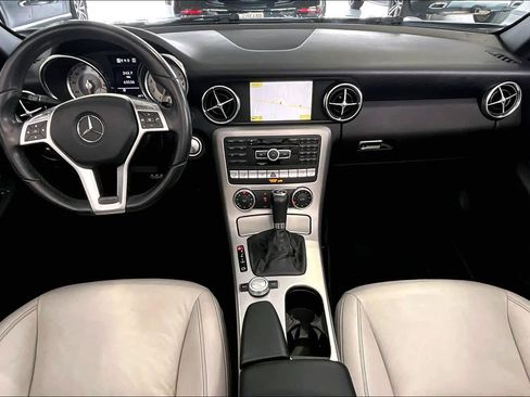 Used 2012 Mercedes-Benz SLK 350 image 16