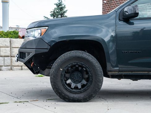 Used 2018 Chevrolet Colorado LT w/ Luxury Package, Chrome AWD/4WD image 4