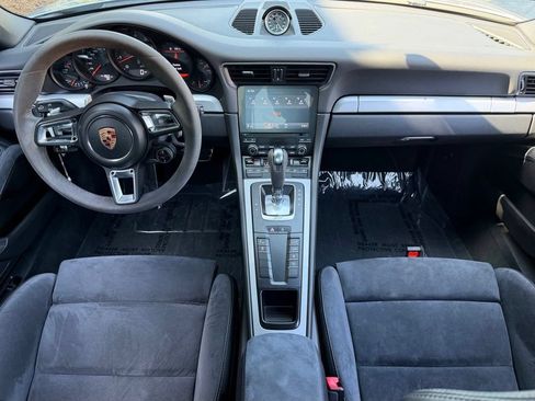 Used 2018 Porsche 911 Carrera GTS RWD image 38