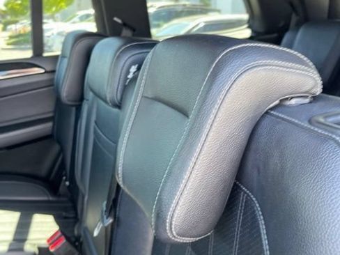 Used 2017 Mercedes-Benz GLS 450 4MATIC image 10