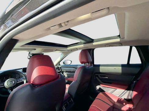 Used 2025 MAZDA CX-50 AWD 2.5 Hybrid w/ Premium Pkg image 24