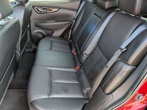 Used 2022 Nissan Rogue Sport SL FWD image 25