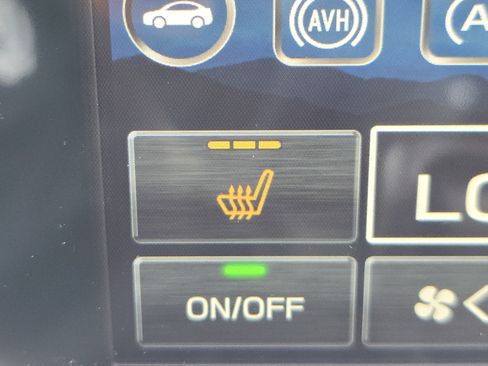 Certified 2025 Subaru Outback Limited AWD/4WD image 11