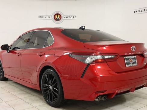 Used 2021 Toyota Camry XSE image 4