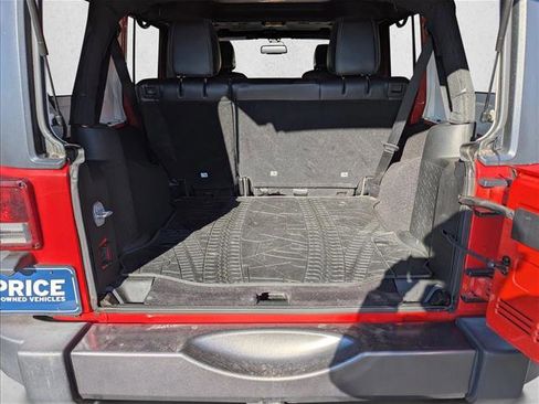 Used 2017 Jeep Wrangler Freedom Edition image 28