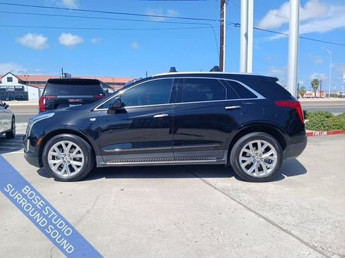 Used 2017 Cadillac XT5 Platinum w/ Driver Assist Package AWD/4WD image 6