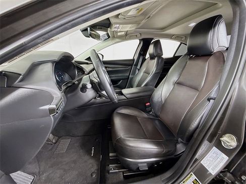 Used 2021 MAZDA MAZDA3 Premium Plus image 5