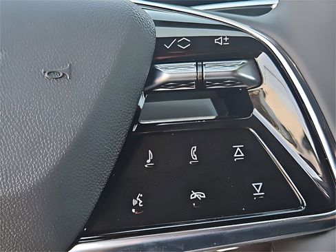 New 2025 Cadillac Lyriq Sport image 11