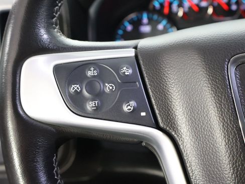 Used 2018 GMC Sierra 1500 SLT AWD/4WD image 32