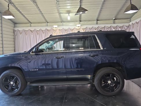 Used 2017 Chevrolet Tahoe LT w/ Luxury Package AWD/4WD image 6
