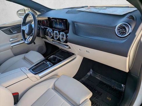 Certified 2025 Mercedes-Benz GLA 250 GLA 250 image 24