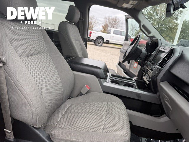 Used 2016 Ford F150 XLT w/ Equipment Group 302A Luxury AWD/4WD image 38