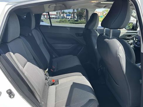 Used 2024 Subaru Crosstrek 2.0i Premium AWD/4WD image 21