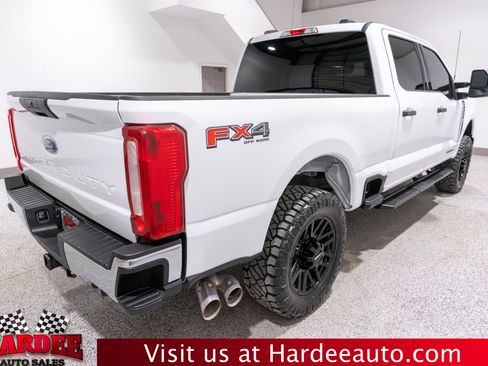 Used 2025 Ford F250 XLT w/ FX4 Off-Road Package AWD/4WD image 5