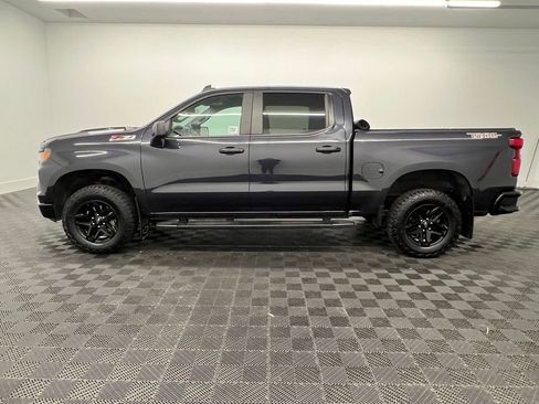 Used 2023 Chevrolet Silverado 1500 Custom Trail Boss AWD/4WD image 2