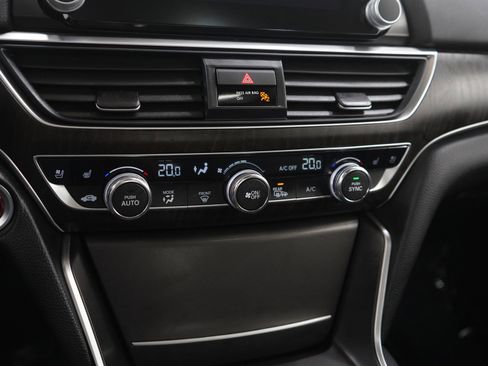 Used 2022 Honda Accord Touring image 22