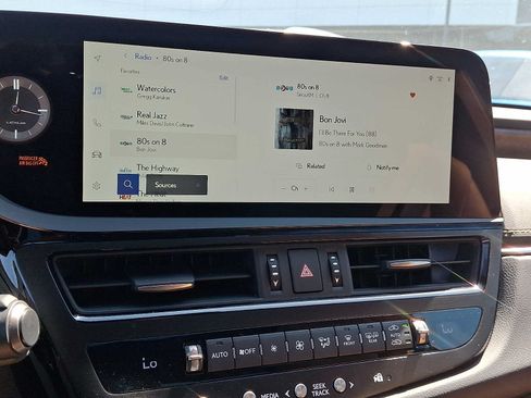 Used 2023 Lexus ES 350 Ultra Luxury w/ Accessory Package (Z1) FWD image 17