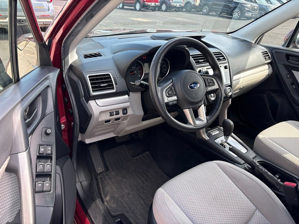 Used 2017 Subaru Forester 2.5i Premium w/ Protection Package #1 AWD/4WD image 7