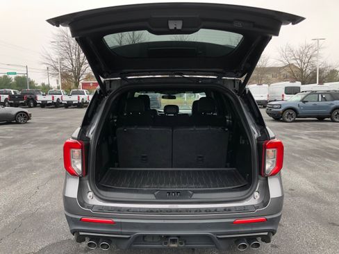 Certified 2022 Ford Explorer ST w/ Equipment Group 401A image 9