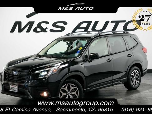 Used 2023 Subaru Forester Premium AWD/4WD image 1
