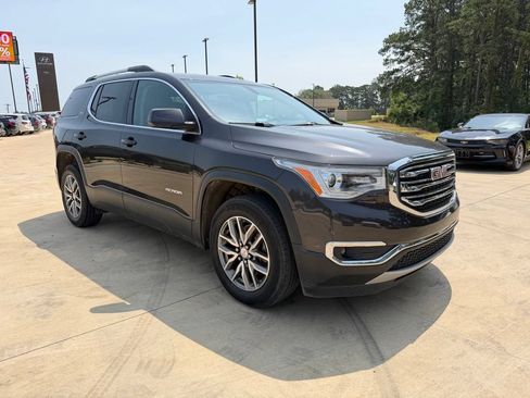 Used 2018 GMC Acadia SLE w/ LPO, Floor Liner Package FWD image 5