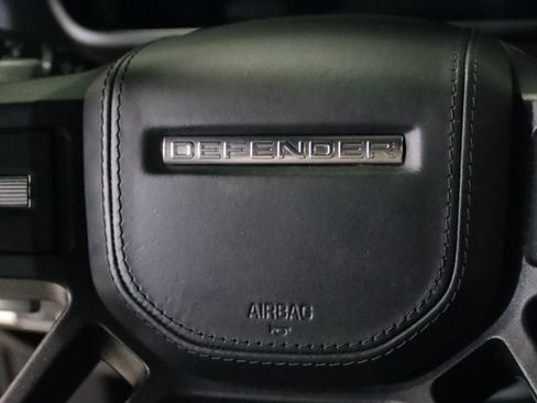 Used 2023 Land Rover Defender 110 V8 AWD/4WD image 40